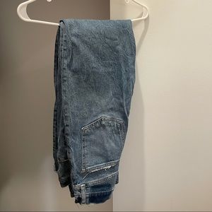 abercombie high rise mom jeans. no rips